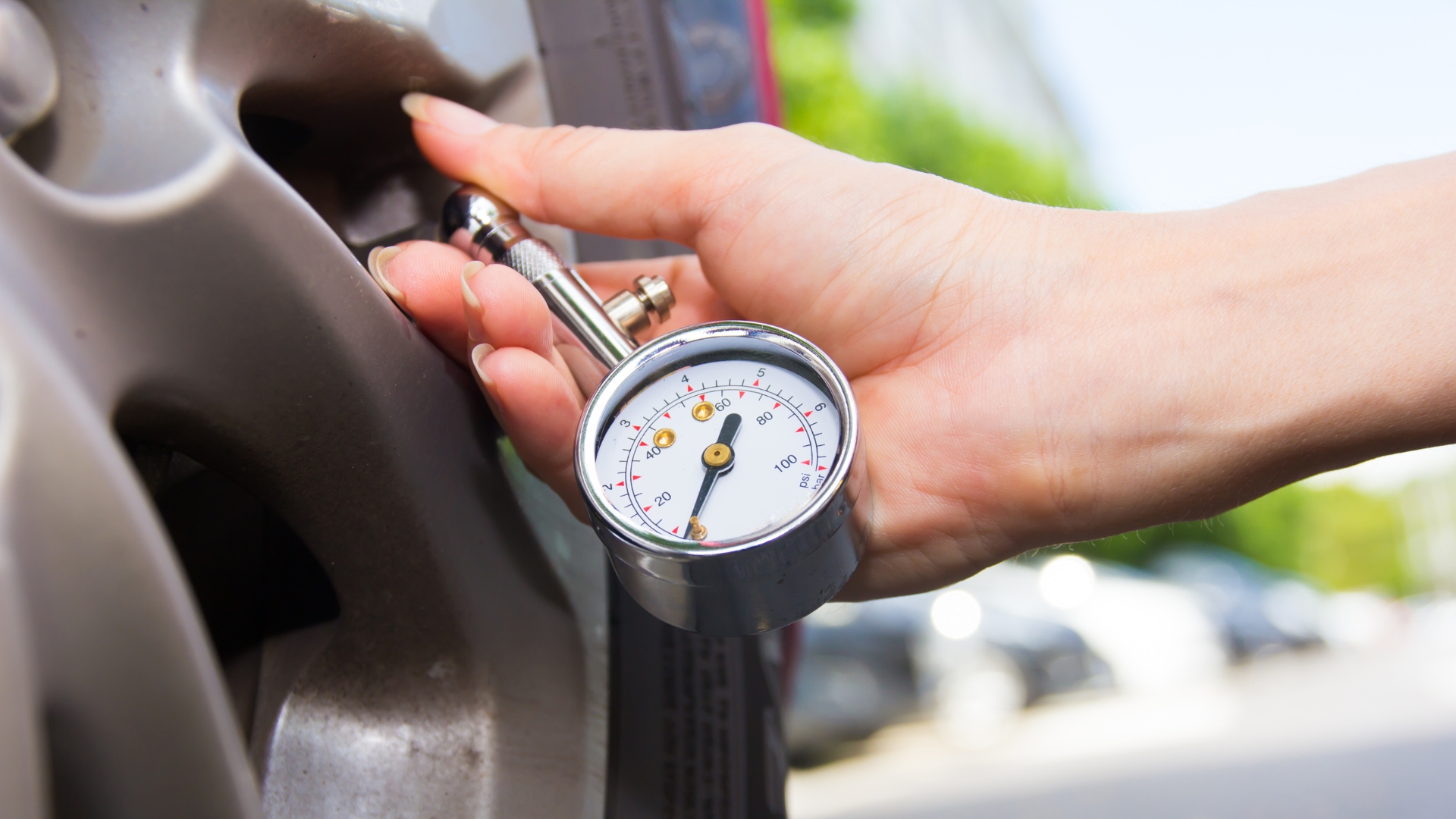 Checking Car Tyre Pressure
