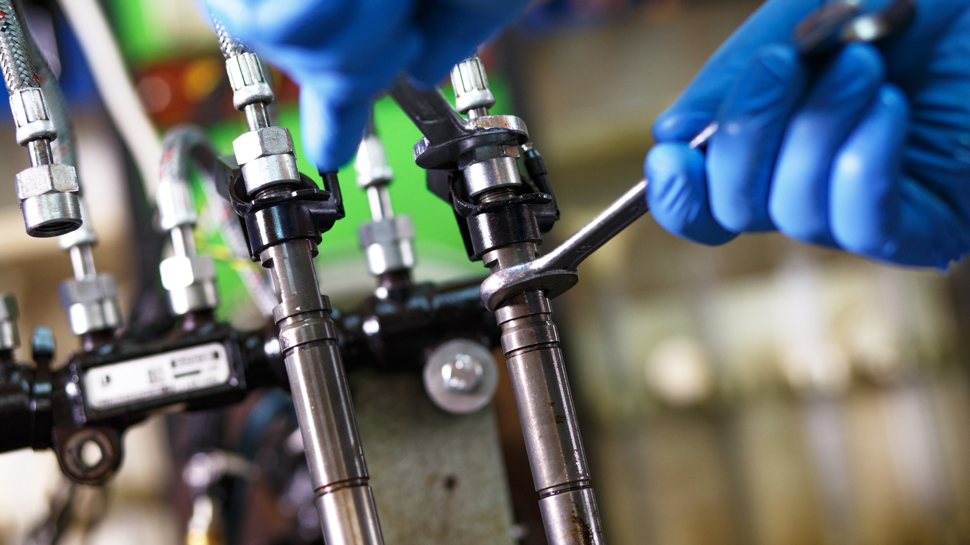 electric hybrid plug